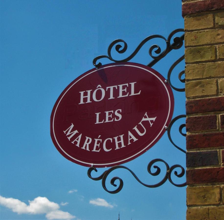 Hotel Les Marechaux Оксер Екстериор снимка